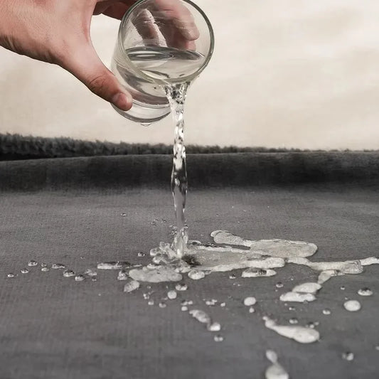 Soft, comfortable and warm pet sleeping blanket flannel thickened waterproof cat and dog warmth blanket